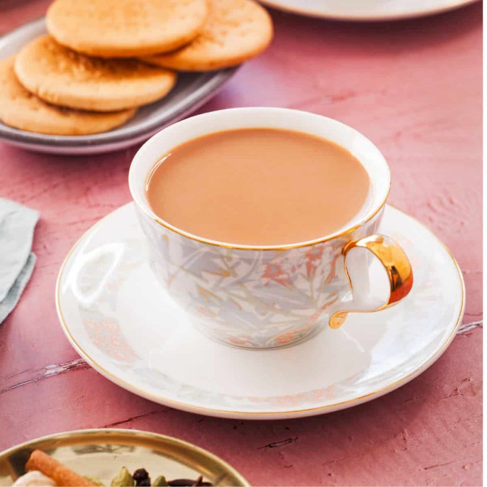 It’s often paired with a side of pickles or raita to balance the flavors